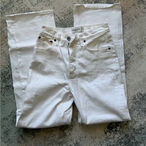 Abercrombie & Fitch 90’s Relaxed High Rise 24 Short